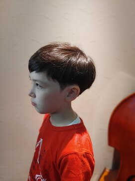 バーバービーナス(Barber VENUS) ツーブロック