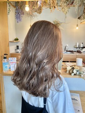 カッツ 駅家店(CUT S) ミルクティーベージュ