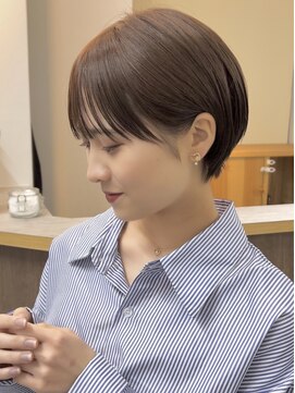 ビュー フクオカ(VIEW FUKUOKA) モードに大人可愛いダークアッシュイメチェンショートボブ