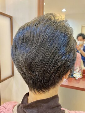 エムスリーヘアー 西千葉店(Mlll HAIR) 20.30.40.50代にオススメ　大人ショート