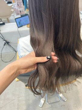 ビューバイネオリーブ 用賀店(Beau'r by neolive) カールセミディシアーカラーレイヤーカット《用賀》