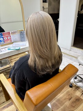 アプリバイリアン 浦和2号店(appri by Rien) 韓国風　レイヤーカット　〔ミルクティーベージュ×裾カラー〕