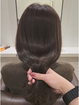 インビテーション(invitation) マロンベージュ