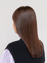 メゾンノーブルー(Maison No Blue)&nbsp;艶のあるミディアムスタイル