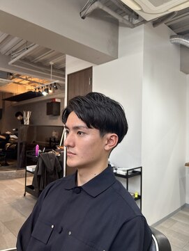 ヴィ 大宮(Vii) 神田脩弥/センターパート/刈り上げ