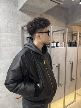 ノス 表参道(NOOS) ランダムに毛先を散らすメンズショート/メンズパーマ/刈り上げ/