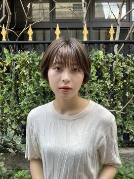 シオミエイチタルミ(shiomi H TARUMI) ショートボブ