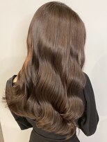 ドロシー 郡山桑野店(Dorothy)&nbsp;ミニウルフチェリーブラウンホワイトグレージュフェザーパーマ