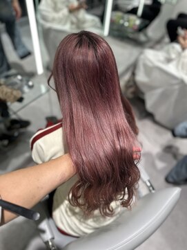 可愛いめのブリーチで作るピンクベージュ20代30代