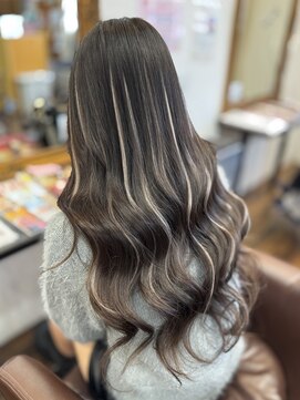 ヘアーメイク ダンス(hair make DANCE) ＊米子　カラーなしで立体感｜エクステハイライト＊