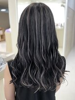 シャルムバイケンジ(Charm.by KENJE)&nbsp;デザインカラーバレイヤージュ細めハイライト白髪ぼかし東京銀座