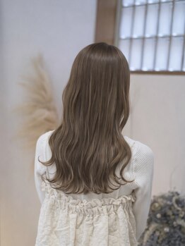 スイ(sui)の写真/透明感カラーも白髪ぼかしもお任せ。理想の色味を叶えるカラー技術が自慢の実力派サロン