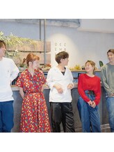 アットホームで気さくなスタッフが親身になってお話を聞きます☆緊張しない空気♪[ボブ/レイヤーカット]