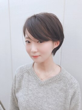 ルーファス 恵比寿 渋谷(Ruufus) 耳かけスレンダーショート【Ruufus恵比寿渋谷】赤塚