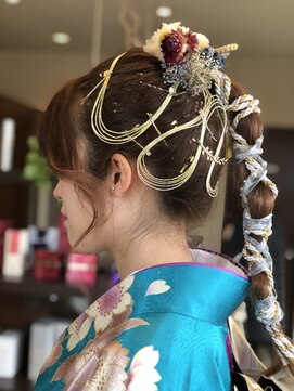 ア フロウト(a float) 成人式ヘアセット　振袖着付け