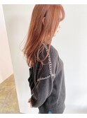 ピンクベージュ