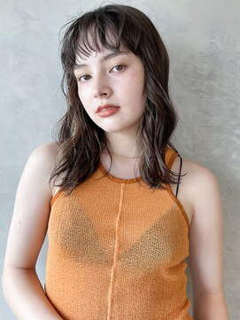 アイティーバイアルバム 藤沢店(IT by ALBUM) ラフミディアム_フェザーバングマッシュショート_8623