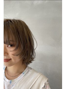 ハレ(hale) ボブなウルフSTYLE