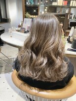 リバレッジ 広尾(Leverage)&nbsp;大人ハイライト柔らかベージュ【広尾/恵比寿】担当：柴崎