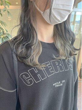 ビスポーク(BESPOKE) 20代30代大人かわいいミルクティーベージュインナーカラー