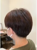 大人女子ツーブロックショート