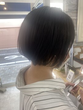 マキシム 本店 ショートボブ