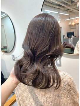 シビバイレボ(CIBI by revo) レイヤーカット/大人レイヤー/ハッシュカット/オリーブブラウン