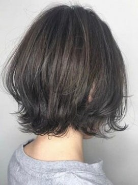 トゥルートラスト 和戸店(True Trust) 大人可愛い小顔ひし形ショートボブ ウルフレイヤー アッシュ