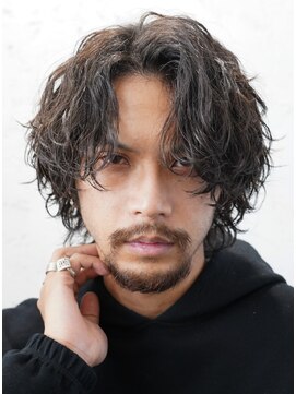 レタッチ バイ フィフス 天神大名(RETOUCH by fifth) 波巻きスパイラルパーマツイストパーママッシュメンズパーマ束感