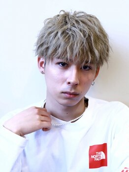 ザビーアールクラブ 大和八木(The BR Club)の写真/メンズ専門店◇トレンドのパーマやカラー、どんなスタイルも似合わせ◎大人男性のための隠れ家サロン