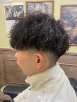 トウキョウバーバーヴァッシュ 北千住店(Tokyo Barber VASH)&nbsp;ツーブロックマッシュ/波巻き/ハイライト/束感[北千住/理容室]