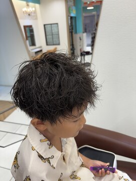 アース オーセンティック 松山銀天街店(EARTH Autentic) シャドウパーマ×カット