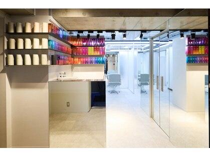 ユアーズヘア 新宿WEST(youres hair)の写真