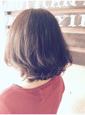 伸ばしてもハッピーに乗り切れるデザインボブ