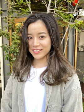 ラパンセヴェール(LA PENSEE VERT) ローバレイヤージュグラデーション