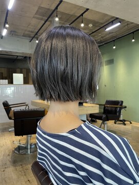アワー(OUr-) 切りっぱなしボブ