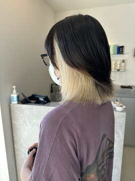 ケシキ(keshiki) インナーカラー×ホワイトブロンド×髪質改善トリートメント