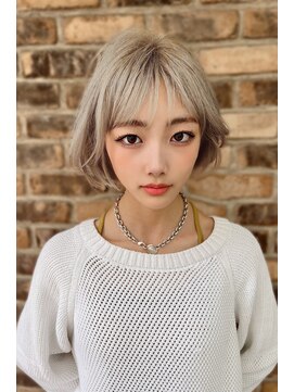 リークフー(Ree cu fuu) 10代20代30代40代50代前髪　金髪ショートボブ　藤沢