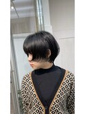 ショートボブ