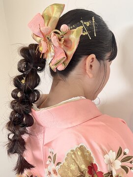 ヘアーブランドジン ヴェール(HAIR BRAND Jin Vert) 金箔×金ピン編みおろしスタイル