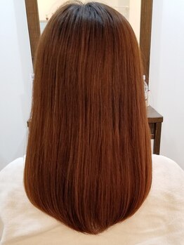 ヘアークリエイト ヤマ(Yama)の写真/気になる白髪をしっかりカバーしながら艶と透明感で上品な印象へ。芯から潤いを与え艶やかな仕上がりに。