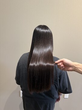ロアナミドリノ(LOANA MIDORINO) ずーっと感動/ 縮毛矯正でストレート美髪へ