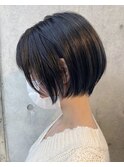 横浜西口ショートボブレディースカット顔周りレイヤー前髪あり