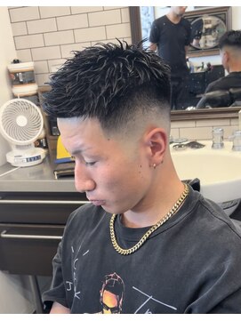 バーバーショップ フォーシーズン(BAR BER SHOP FOURSEASON) ショートスタイル/アップバング/スキンフェード