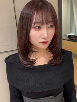 ヴィヴィ(VIVIE) 小顔ハッシュカット内巻き顔まわりレイヤーラベンダーアッシュ