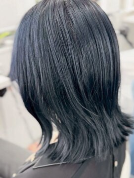 イロウ 山口どうもん店(IROW) ダブルカラー/外ハネ/ラベンダー/ブリーチカラー