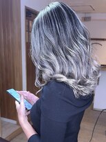 ブレイズヘアー(BLAZEhair)&nbsp;【コントラスト強め】ホワイトバレイヤージュ×ブリーチ２回