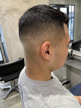エフエム 明大前(FM) バーバー　ツーブロック/刈り上げ/アップバング/フェードカット