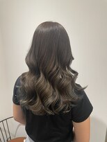 リリアーナ(LILIANA)&nbsp;韓国ヘア 韓国パーマ カット ベージュカラー ロング ミディアム