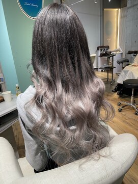 ミラシィ 稲毛(Mirashy) プルエクステでグレーカラーのグラデーションカラー♪